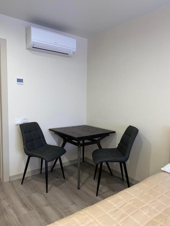 Prestige Apartments Berezinka Dnipro Esterno foto